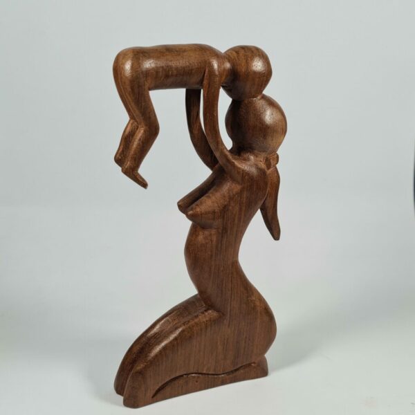 Statuette Femme et enfant en bois
